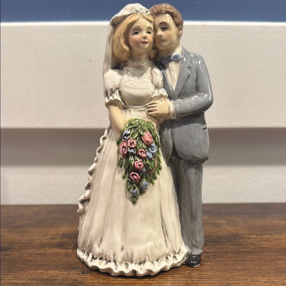Elegant Wedding Couple Figurine White and Gray blonde bride Burnett groom cake